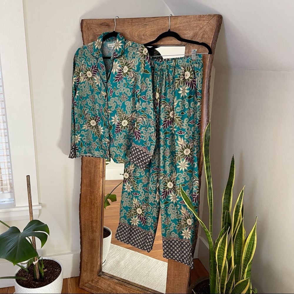 NEW Handmade in Bali Silk Blend Set (SZ S)